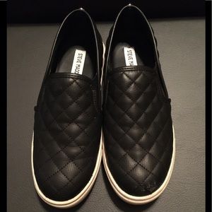Steve Madden Sneakers